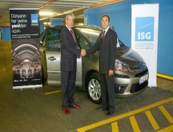 Sabiha Gökçen'den Uçan Yolcu Otomobil Kazandı