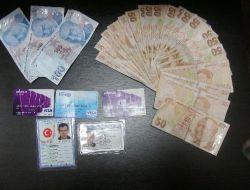 Balıkesir'de Atm'lerden Dolandıcılık Yapan İki Kişi Tutuklandı
