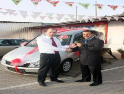 Akyol Market Müşterisini Araba Sahibi Yaptı