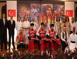 Endonezyalılara Türk Yemekleri Ve Folkloru Tanıtılacak
