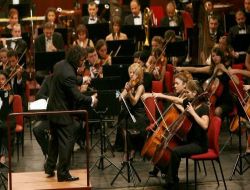 Dünyaca Ünlü Fransız Şef Eskişehir'de Orkestra Yönetti