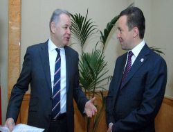 Tataristan Başbakanı, Türkiye'nin Moskova Büyükelçisi Sezgin'i Kabul Etti