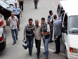 Mersin'de 8.5 Kilogram Plastik Patlayıcı İle Yakalanan 2 Kişi Adliyeye Sevk Edildi