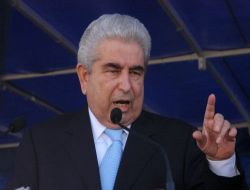 Hristofyas'tan Barosso'ya Mektup: Tüzüğü Geri Çekin!