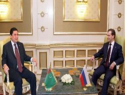 Medvedev: Hazar'ın Statüsünü İlgili Ülkeler Kendileri Çözecek