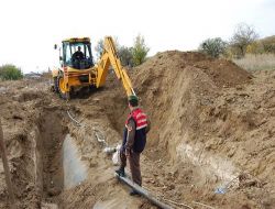 İstasyon Sahibi Kaçak Akaryakıtı, Ofisinin Altında Saklamış!