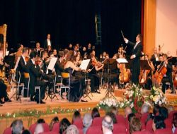 Çukurova Devlet Senfoni Orkestrası Yeni Sezonun İlk Konserini Verdi