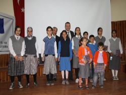 Madde Bağımlığı Konulu Yarışmada Dereceye Girenler Ödüllendirildi