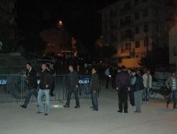 Saldırı Düzenleyen Teröristlerden Biri Ölü Ele Geçirildi!