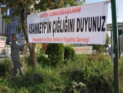 Cumhurbaşkanı Gül'e Pankartlı Çağrı