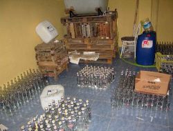 Mersin'de Sahte İçki İmalathanesi Ortaya Çıkarıldı!