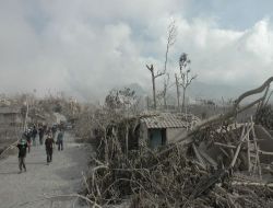 Merapi Yanardağının Çevresi Kül İle Kaplandı: 25 Ölü!