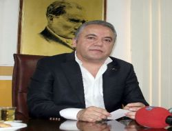 Konyaaltı Belediyesi 2 Kilometrelik Bayrakla Cumhuriyet Bayramı'nı Kutlayacak