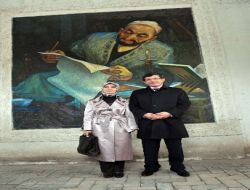 Davutoğlu, Kaşgarlı Mahmut Ve Yusuf Has Hacip Türbelerini Gezdi