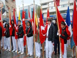 Isparta'da Yağmur Altında Tören
