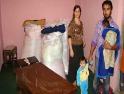 Şırnak'ta İki Çocuğu Ve Eşiyle Dışarıda Kalan Vatandaş Yardım Bekliyor
