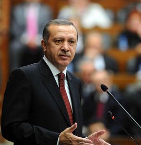 Başbakan'dan Lübnan'da tarihi konuşma