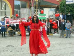 Erzin'de Cumhuriyet Coşkusu