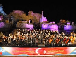 Side 10. Uluslararası Kültür Ve Sanat Festivali Gala Konseriyle Sona Erdi