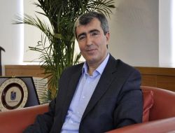 Fadıl Akgündüz: "Sabancı, Türkiye'de Otomobil Üretmek İstediği İçin Öldürüldü"