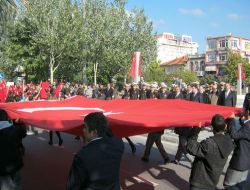 Çanakkale'de Cumhuriyet Bayramı Tören Geçişi Bir Gün Sonra Yapıldı