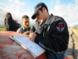 İzmir'de Yılın İlk 9 Ayında 3,5 Ton Kaçak Sebze Meyve Yakalandı!