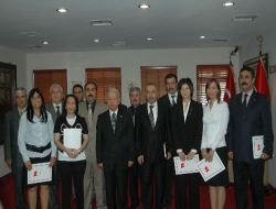 Vali Atış, Yazı İşleri Müdürlüğü Personelini Ödüllendirdi