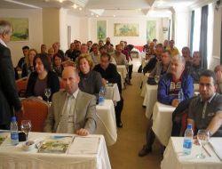 Okul Müdürleri, Beş Yıldızlı Otelde Kendi Paralarıyla Eğitim Seminerine Katıldı