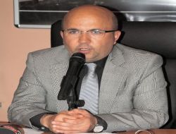 Mhp'li Meclis Üyeleri Karşı Çıktı; Sezen Aksu ve Adnan Şenses'in İsimleri Sokaklara Verilemedi!