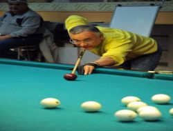 Kırgızistan'da Diplomatlar Bilardo Turnuvasında Buluştu