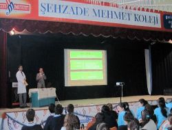 Özel Şehzade Mehmet Lisesi 'okuyor'