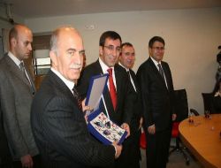 Bakan Yılmaz'dan Kalkınma Ajansı Uzmanlarına: Çizmelerinizi Giyip Tarlalara Da Gidin