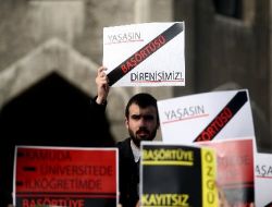 Başörtüsü Sorusuna Yasal Çözüm İstendi