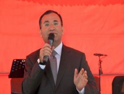 Bozdağ: Chp'de Koltukta Oturanların Zihniyeti Değişmedikçe Yeni Bir Değişiklik Değildir