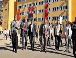 Kepez Belediyesi, Çağlayan Lisesi'nin Bahçesini Düzenleyecek
