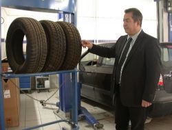 Uzmanlar, Oto Sürücülerini Kışlık Bakım İçin Uyarıyor