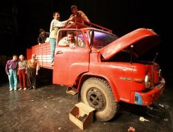 Kamyon Ve Reis Bey Yeniden Sahnede