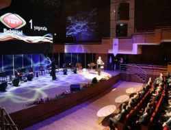 Bülent Arınç: "TRT, Geçmişte Protokol Haberciliği Yapıyordu, Şimdi Dünyaya Yayın Yapıyor!"