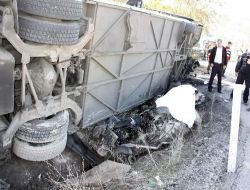 Ankara-Karabük Yolunda Kaza: 3 Ölü, 7 Yaralı!