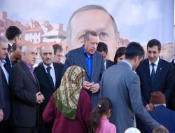 Başbakan Erdoğan, Deprem Konutlarının Teslimini Yaptı!