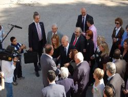 Yunan Halkı, Sandık Yerine Kafeteryada Sohbeti Tercih Etti