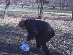 Ressam Çevreci Öğrenci Velisi Çocukları İçin Kars'ta