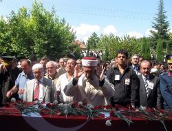 Şehit Er Gediz'de Toprağa Verildi!