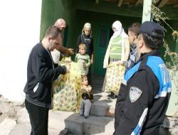 Iğdır Emniyeti, 700 Yardıma Muhtaç Aileye Giyim Yardımında Bulundu