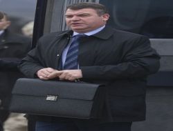 Emekli Askerler Savunma Bakanı Serdyukov'un İstifasını İstedi