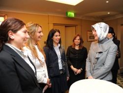 Hayrünnisa Gül: Başörtüsü Konusunda Türkiye'nin Enerjisi Yıllarca Boş Yere Harcandı