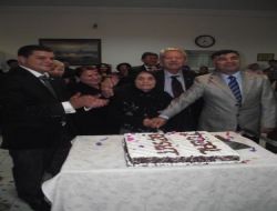 Üniversiteli Gençler Huzurevini Ziyaret Etti