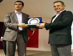 Yıldırımhan Eğitim Kurumları Velileri Seminerlerle Destekliyor