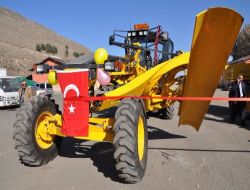 Kars İl Özel İdaresi'ne 3 Greyder