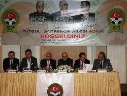 Hakan Şükür: Bir Gencin Bu Yaşamın İçerisinde Futbolcu Olabilmesi Çok Zor